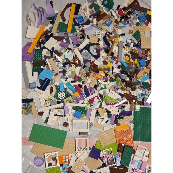 LEGO FRIENDS Set Parts Lot Special Bricks Accessories Bulk Lot ~ 10 lbs - Picture 10 of 10